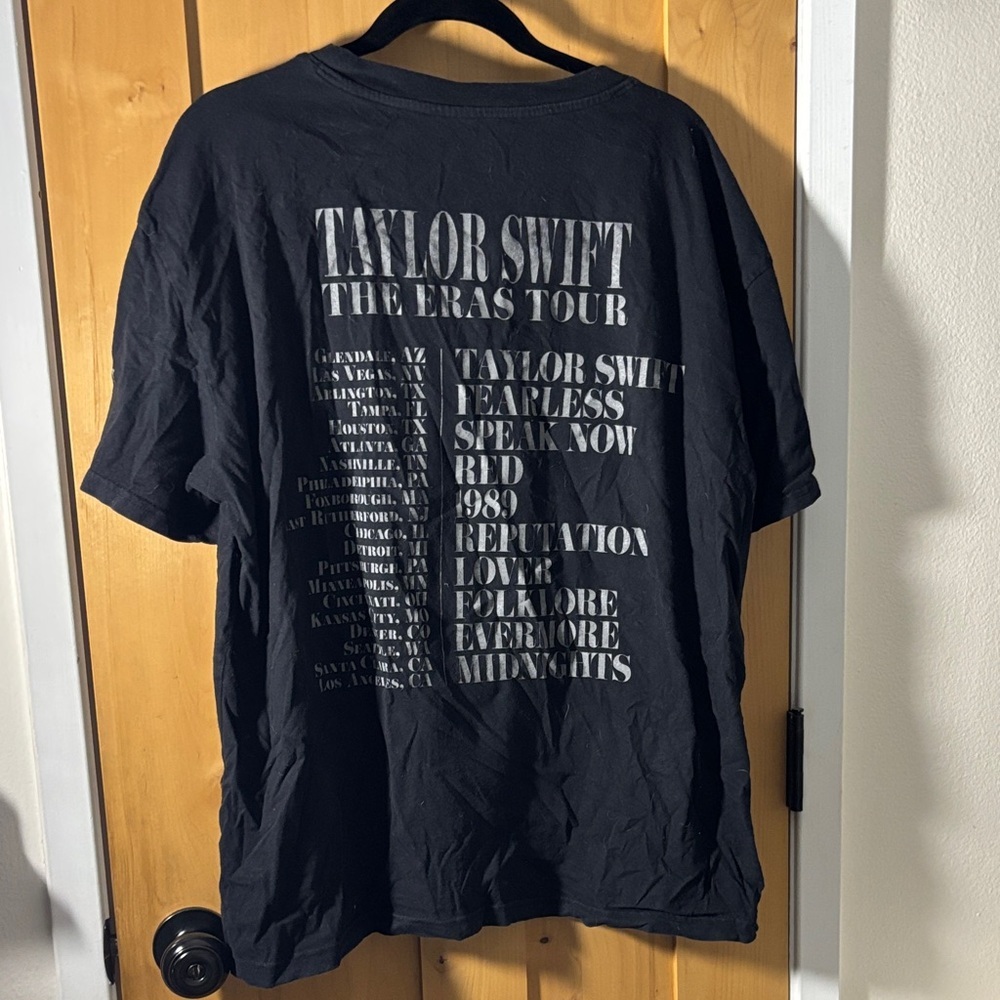 Taylor Swift  Tour Shirt - Picture 3 of 3